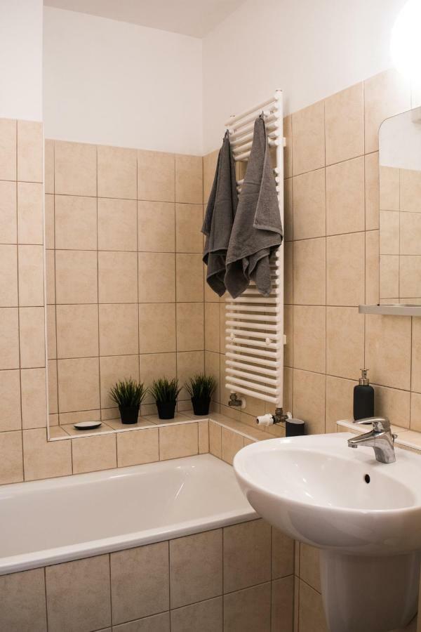 Viola Apartment Budapest Luaran gambar